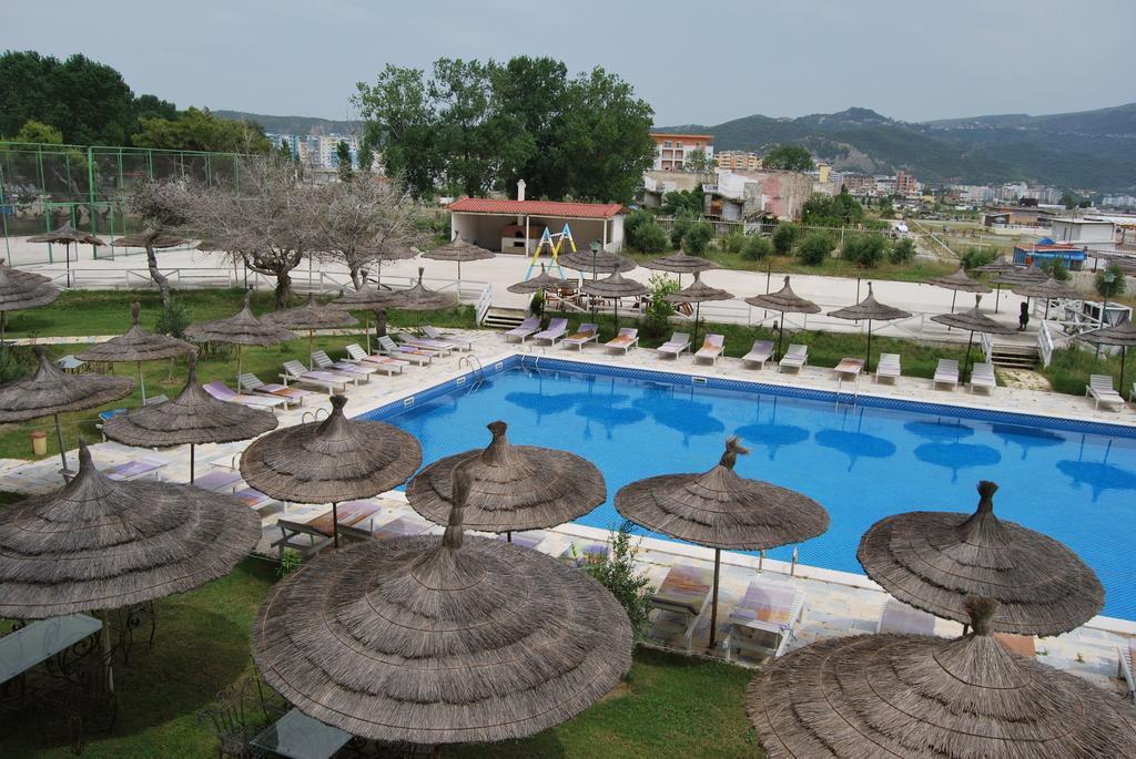Europa Grand Resort Vlorë エクステリア 写真