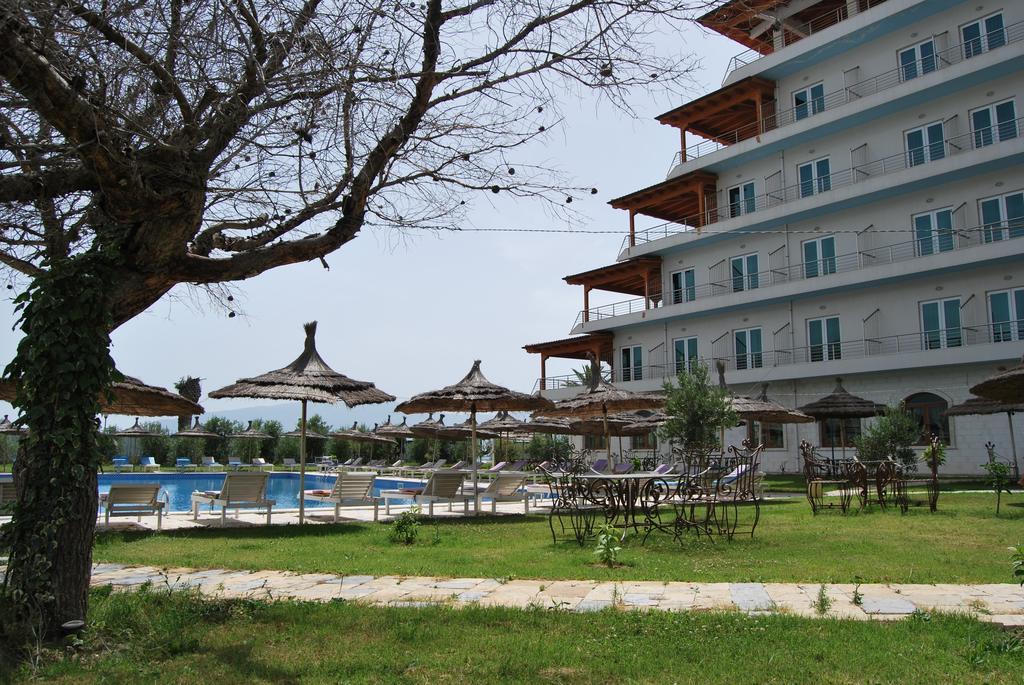 Europa Grand Resort Vlorë エクステリア 写真