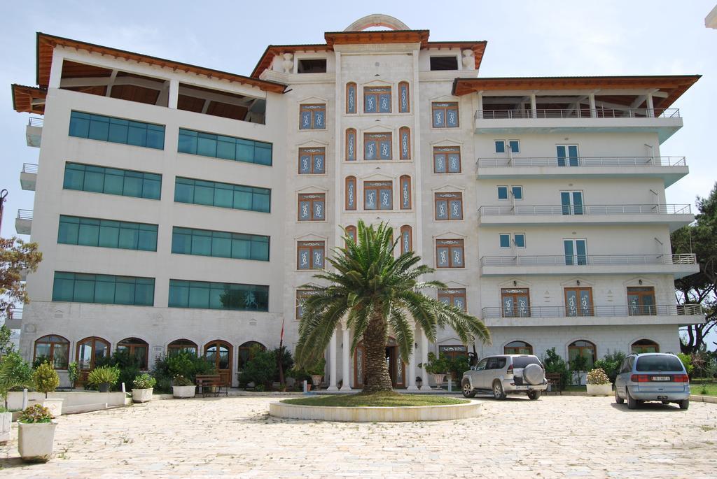 Europa Grand Resort Vlorë エクステリア 写真