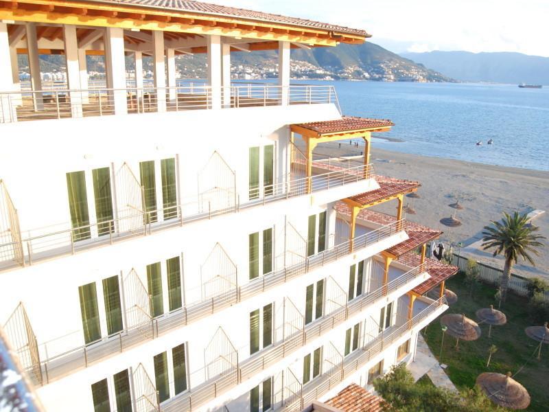Europa Grand Resort Vlorë エクステリア 写真