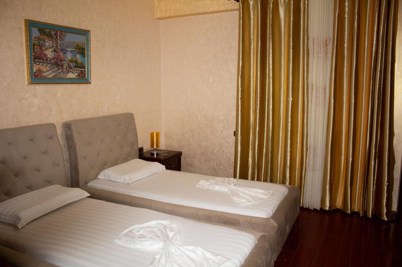 Europa Grand Resort Vlorë エクステリア 写真