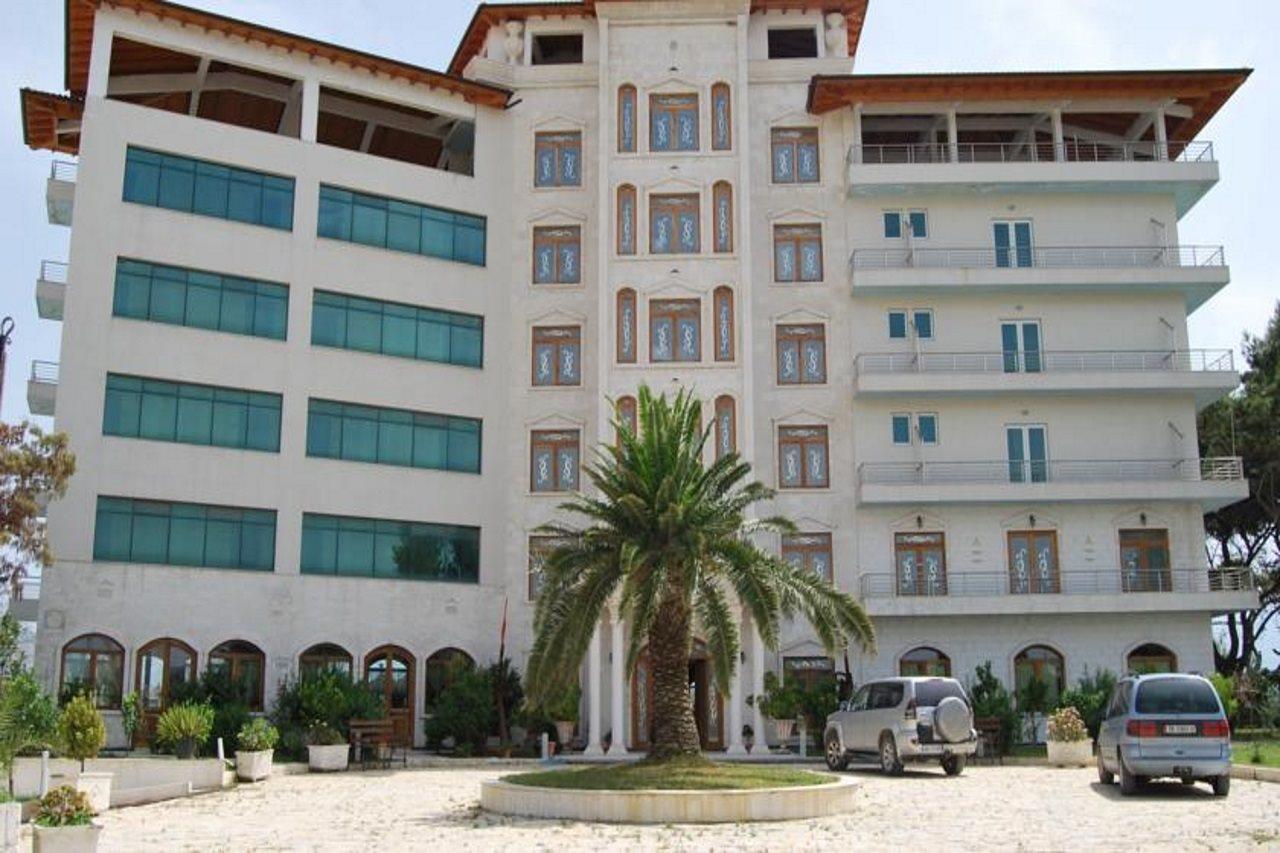 Europa Grand Resort Vlorë エクステリア 写真