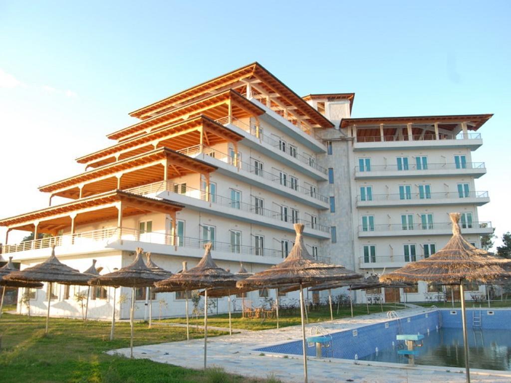 Europa Grand Resort Vlorë エクステリア 写真